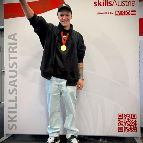 Staatsmeister (Spengler) Linus Aschauer bei den AustrianSkills 2025 in Salzburg in der Sparte Spenglerei