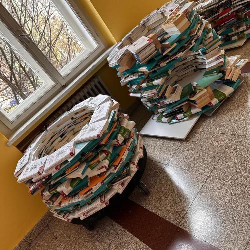 Elemente des Bücherturms nach der Zerlegung